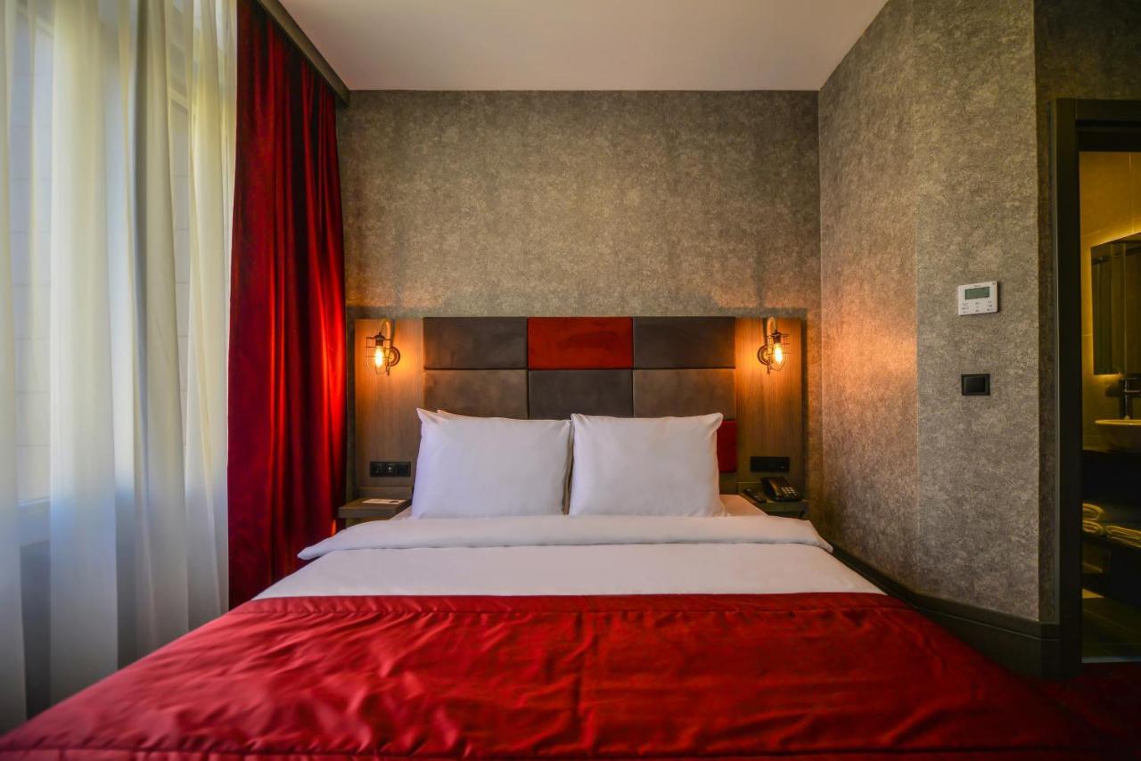 A11 Hotel Atasehir Istanboel Buitenkant foto
