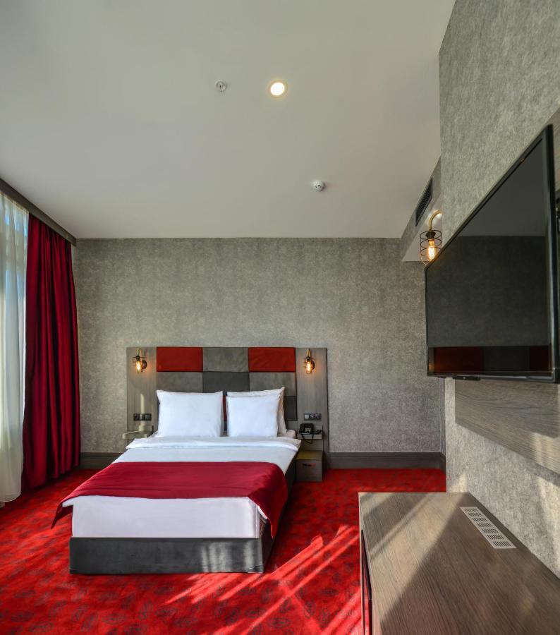 A11 Hotel Atasehir Istanboel Buitenkant foto